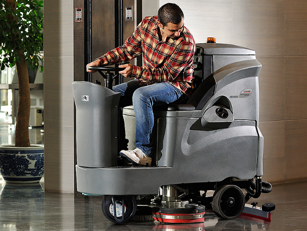 零基礎(chǔ)如何正確操作駕駛式洗地機(jī)來清潔地面？