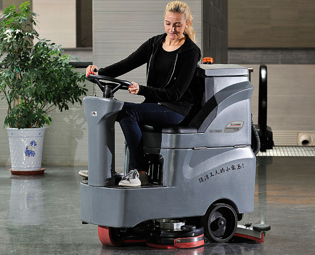 購物商場使用洗地機(jī)的優(yōu)勢？