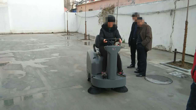 高美掃地機(jī)使用過(guò)程中會(huì)遇到這樣的問(wèn)題該怎么辦？