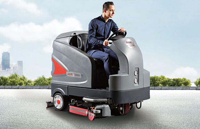 駕駛式洗地機(jī)，讓我們享受工作的快樂。