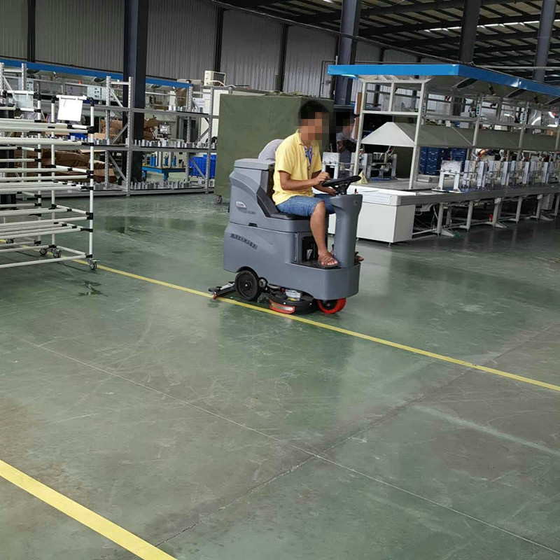 駕駛式洗地機如何選擇？